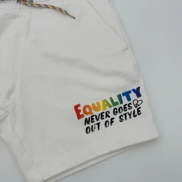 Levi’s Pride “Equality Never Goes Out of Style” Shorts - Size Small - Unisex - Picture 2 of 8